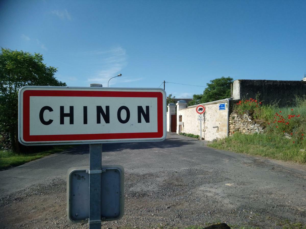 La Douce France Trianon Villa Chinon Exterior photo